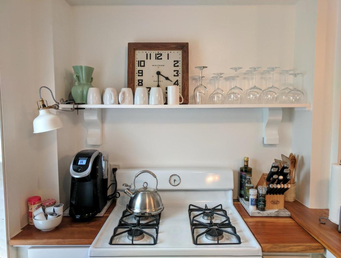 מארבלהד An Authentic, Rustic Luxurious Little Single Family Home In Old Town. All Yours. מראה חיצוני תמונה